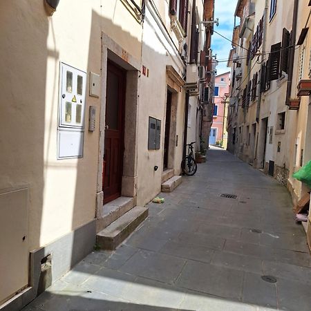 Apartma Mery Piran Exteriör bild