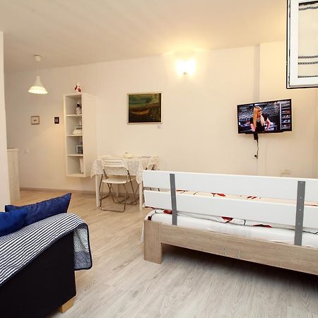 Apartma Mery Piran Exteriör bild