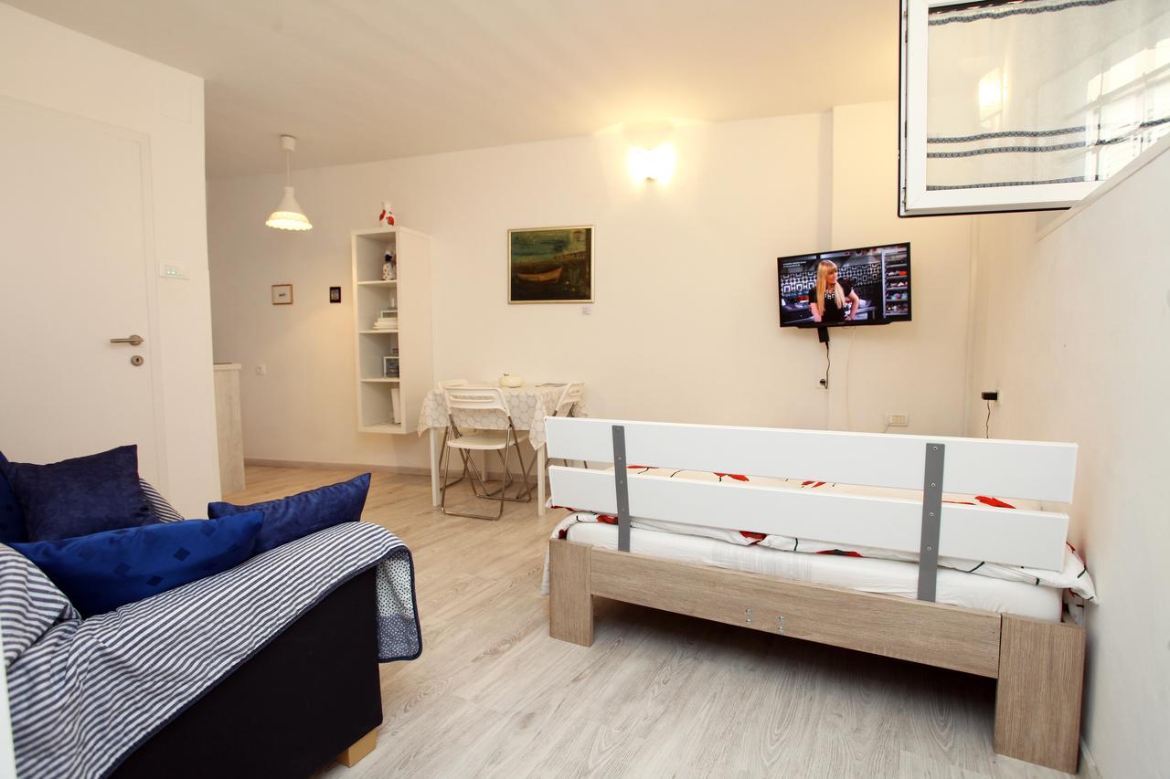 Apartma Mery Piran Exteriör bild