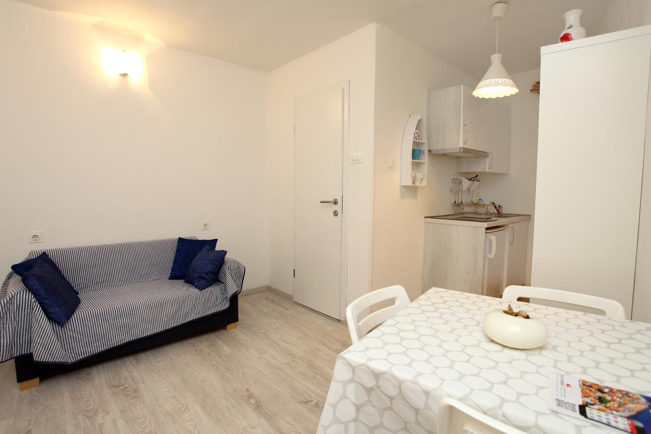 Apartma Mery Piran Exteriör bild